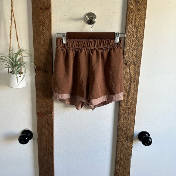 As Revival Women’s Flowy Rhythm Pull On Shorts Size Small 
athletic & lounge - Picture 8 of 9